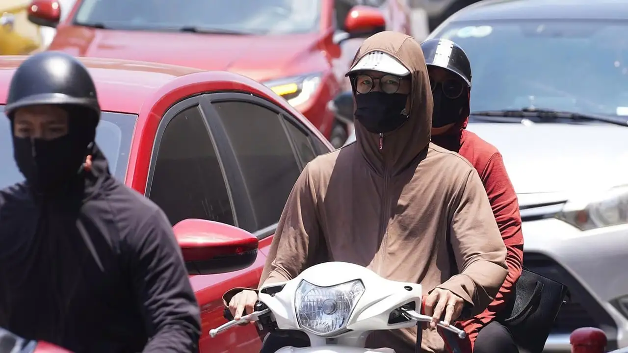 تزايد قوة النينيو ينذر بأمطار غزيرة وموجات حر قاسية قريبًا.